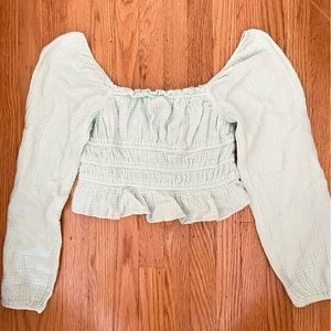 Women’s mint top
